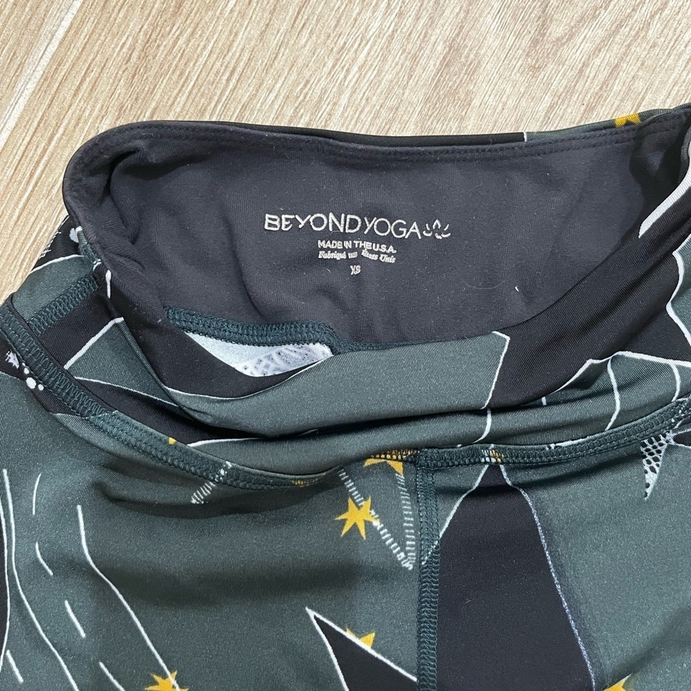 Beyond Yoga Lux Print Essential Long Legging Winter Solstice - Picture 5 of 6
